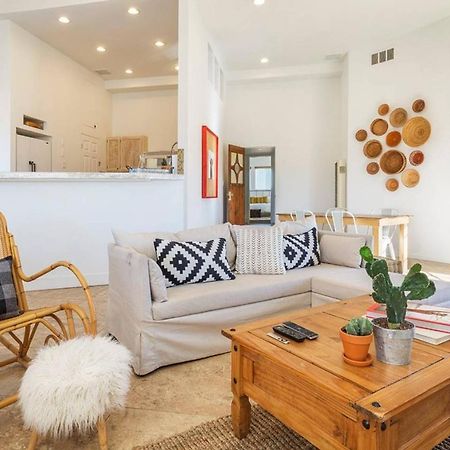 The Farmhouse Retreat: 5 Acres, Hot Tub, Sleeps 10, Ac Villa Joshua Tree Exterior photo